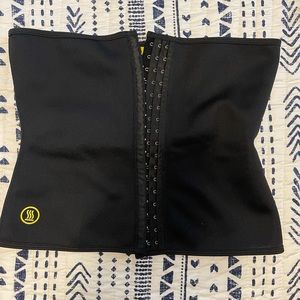 Hot Shapers Size XL & Waist Band Size L